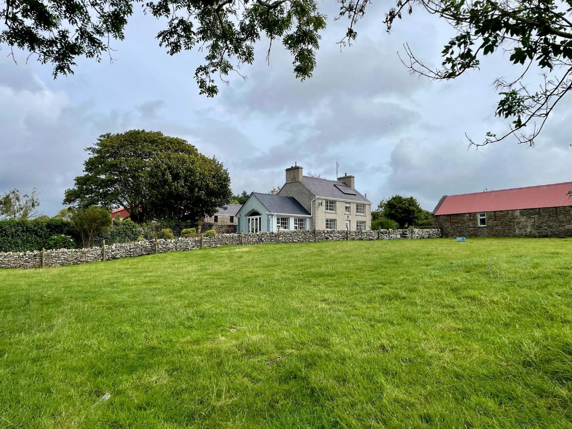 Country Farm House Bruckless エクステリア 写真