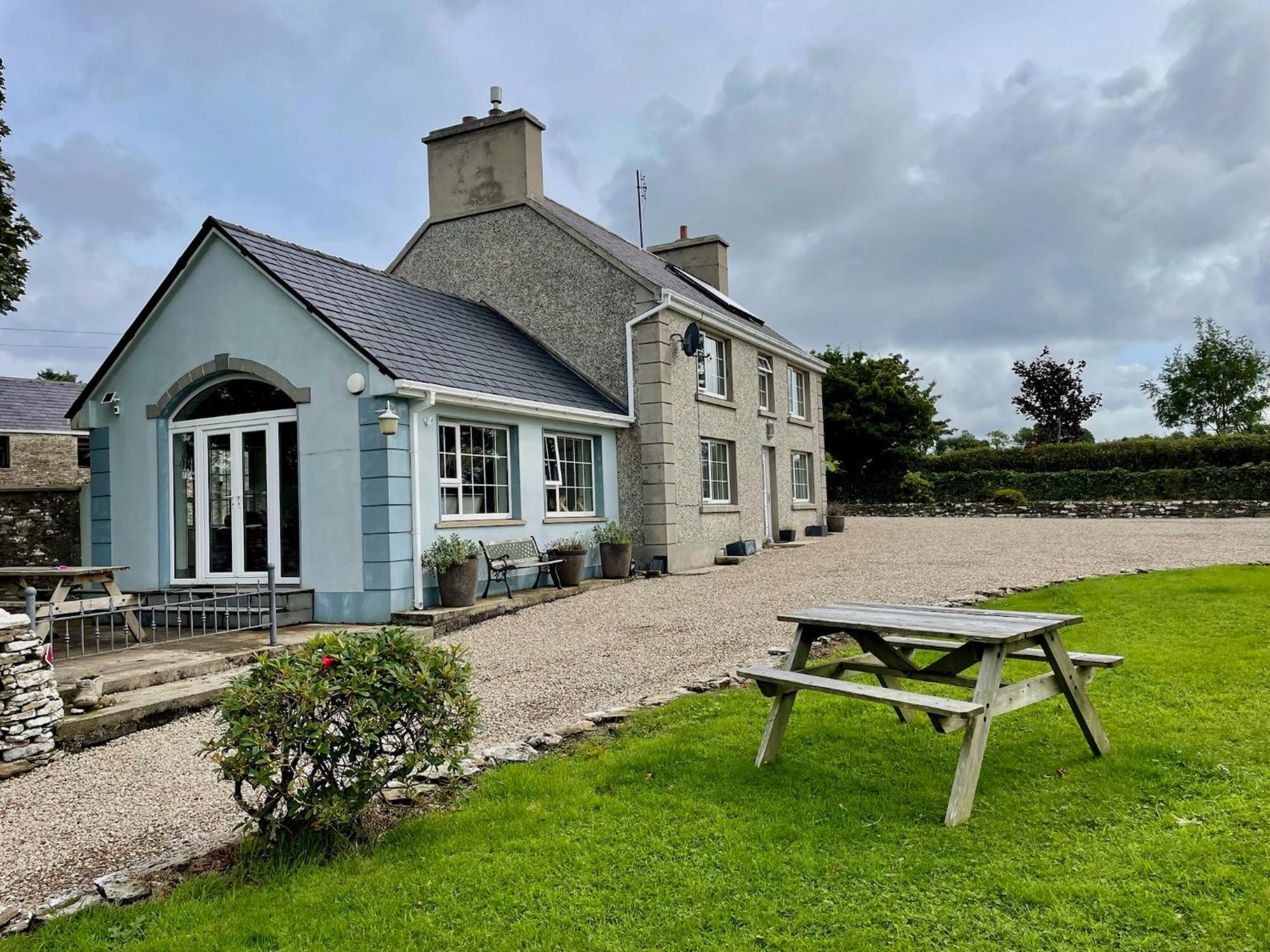 Country Farm House Bruckless エクステリア 写真